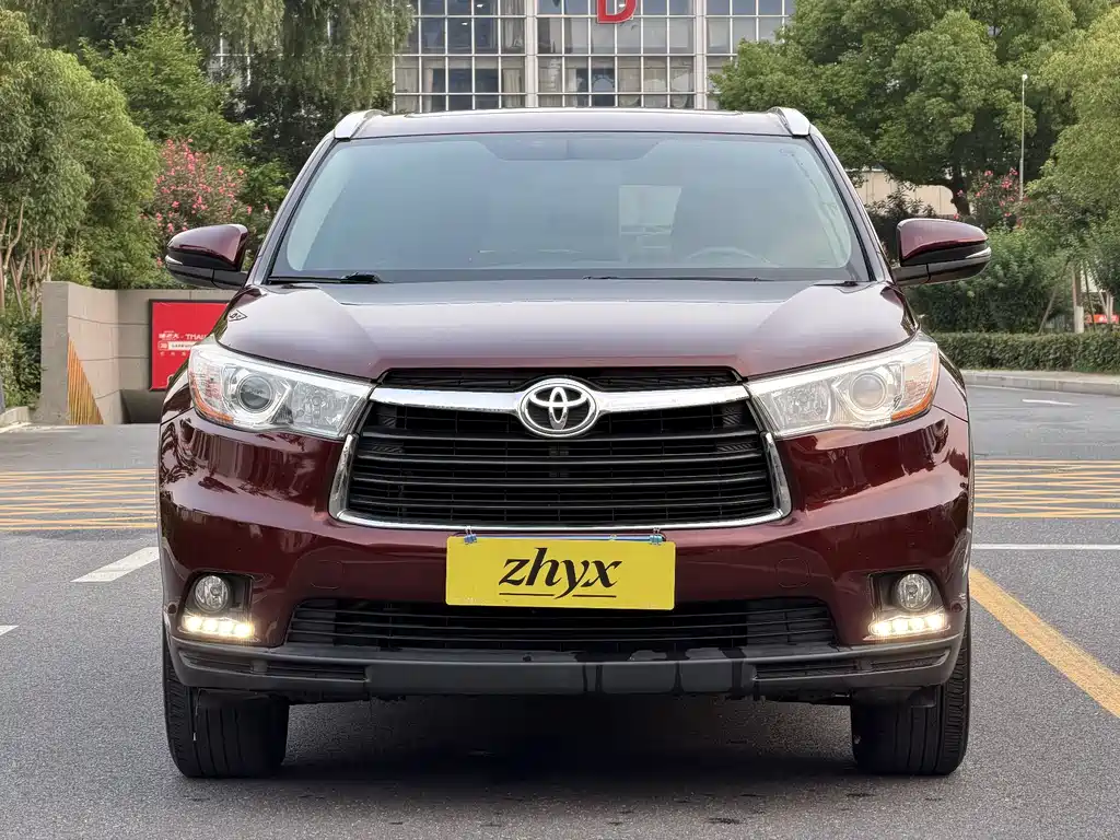 Toyota Highlander 2015 — фото 2