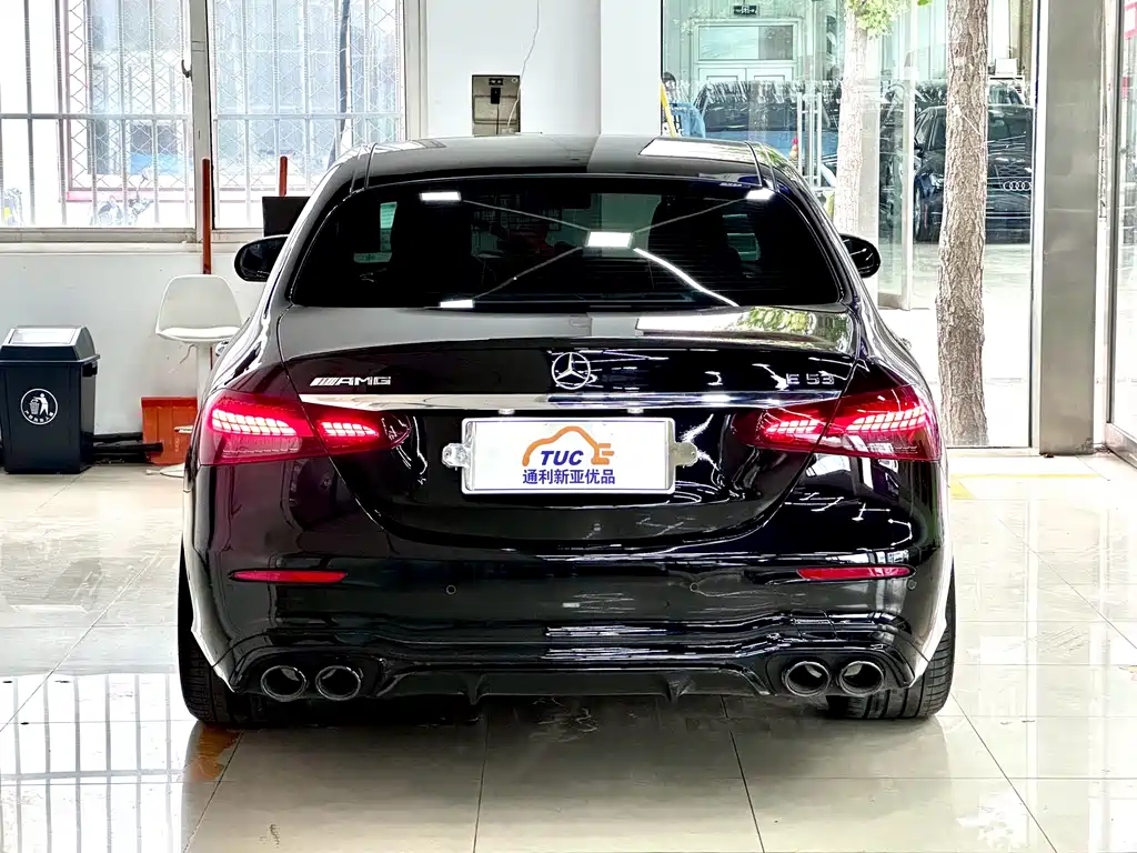 Mercedes-Benz E-Class AMG 2023 — фото 9