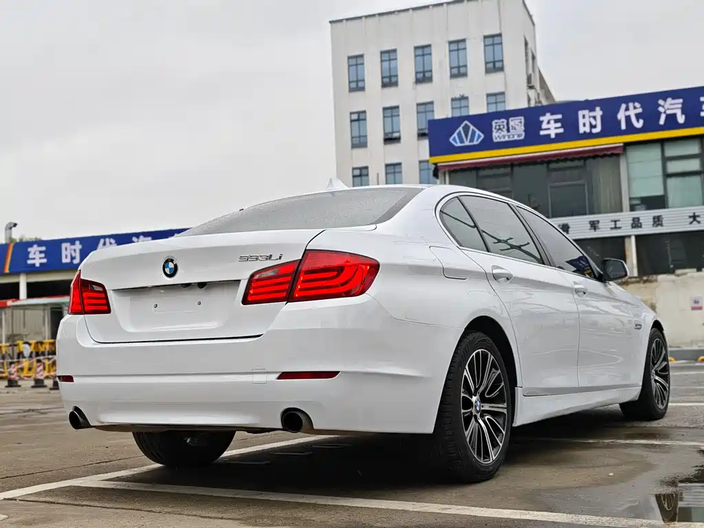 BMW 5 Series 2013 — фото 4