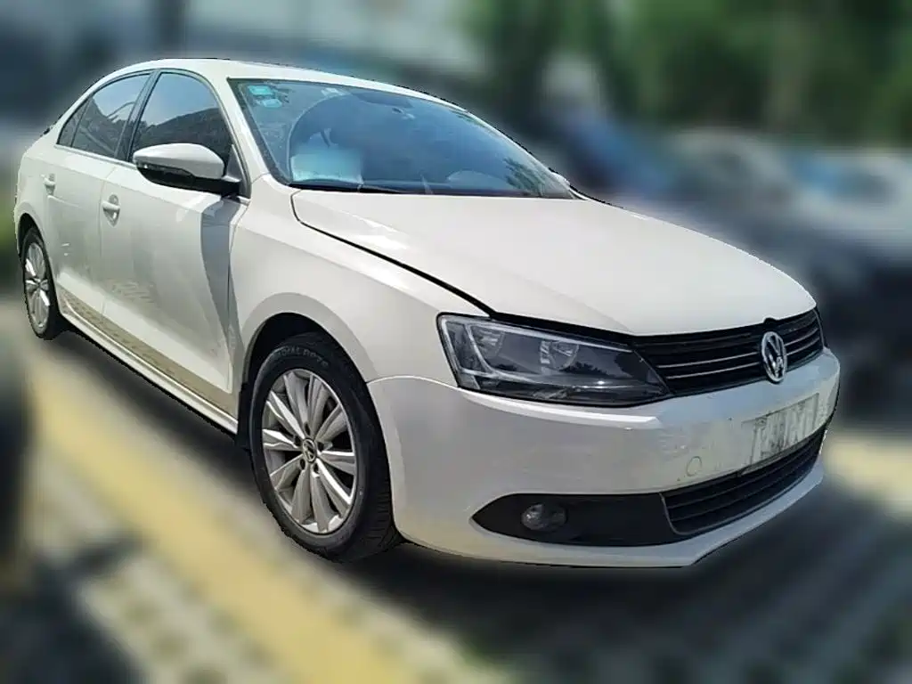 Volkswagen Sagitar 2015