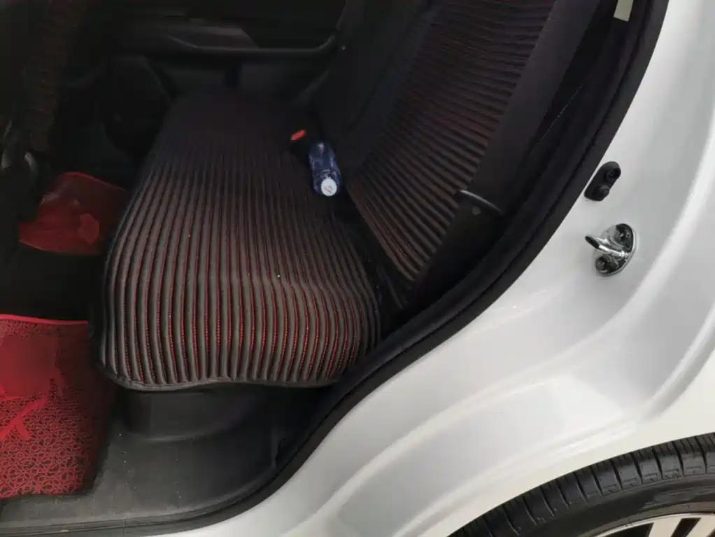 Mitsubishi Outlander 2022 — фото 17