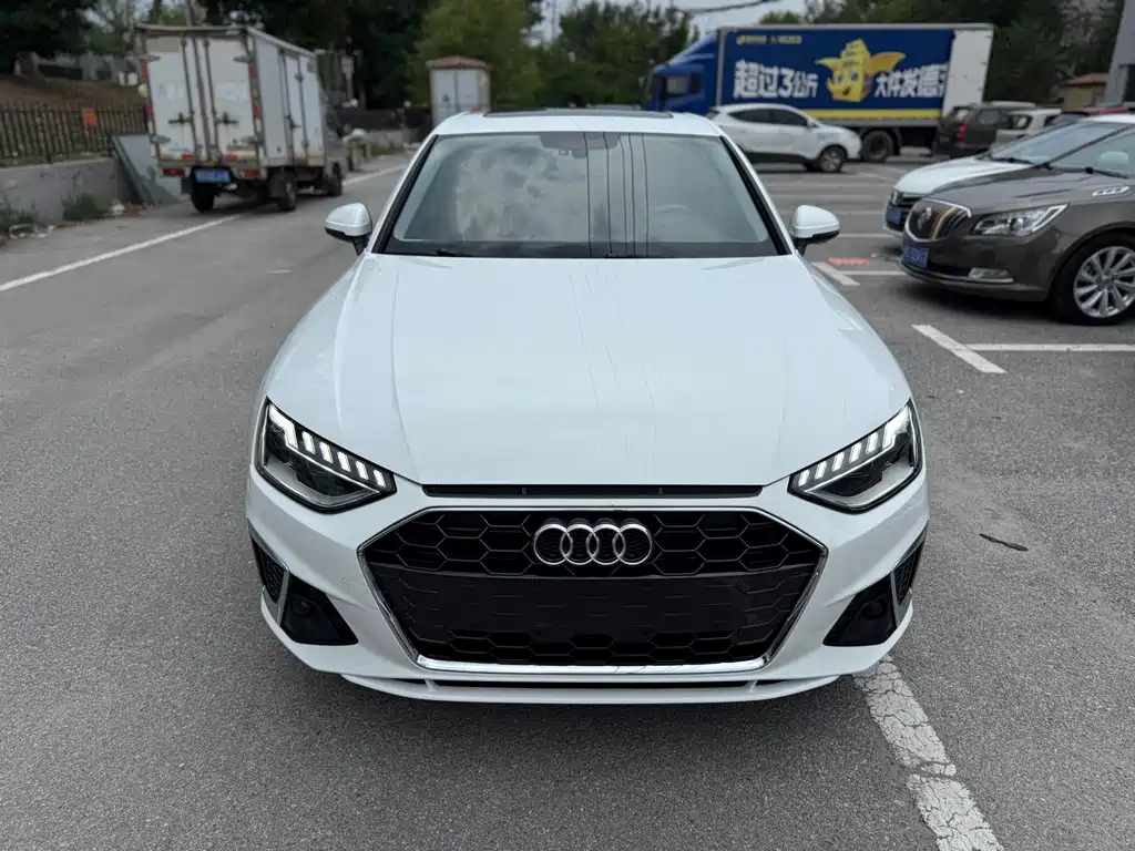 Audi A4L 2021 — фото 2