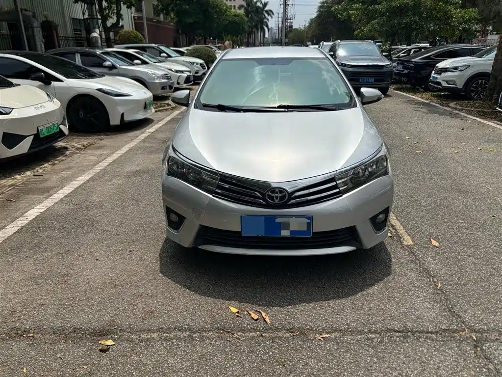 Toyota Corolla 2017 — фото 2