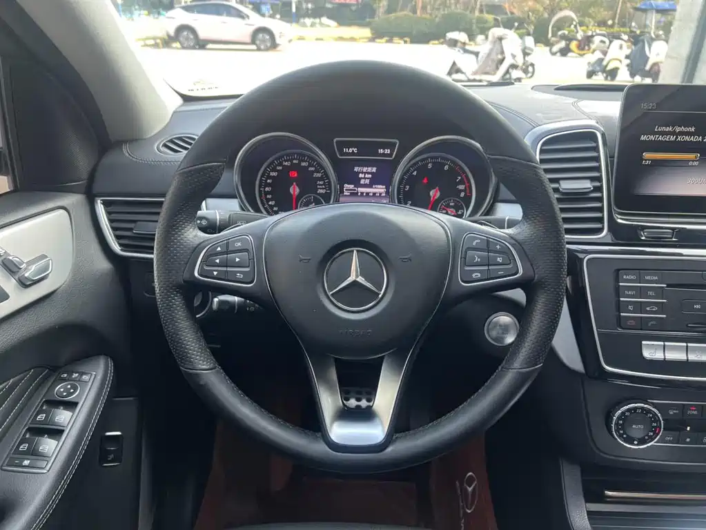 Mercedes-Benz GLE Coupe 2017 — фото 9