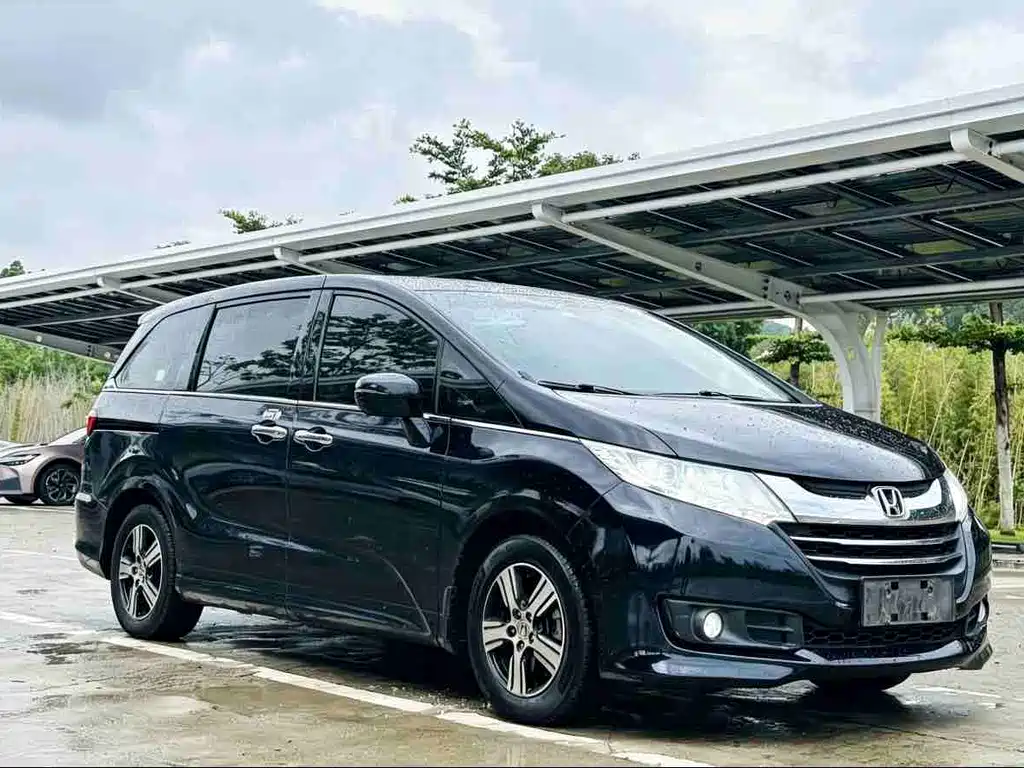 Honda Odyssey 2016 — фото 2