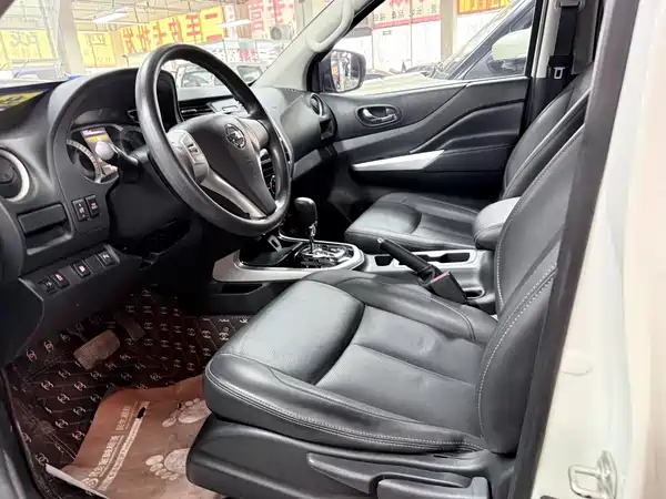 Nissan Terra 2020