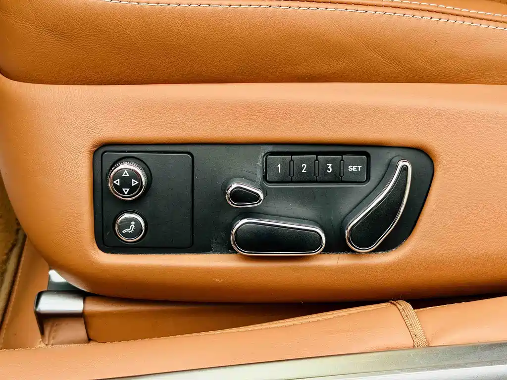 Bentley Continental 2018 — фото 8
