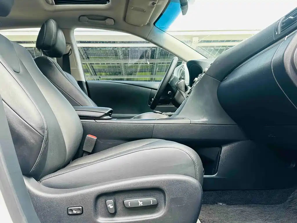 Lexus RX Classic 2015 — фото 13