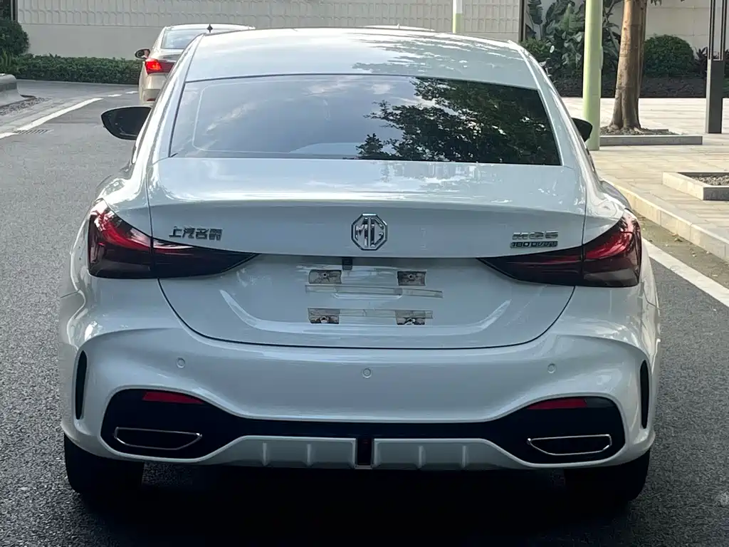 MG 5 2025