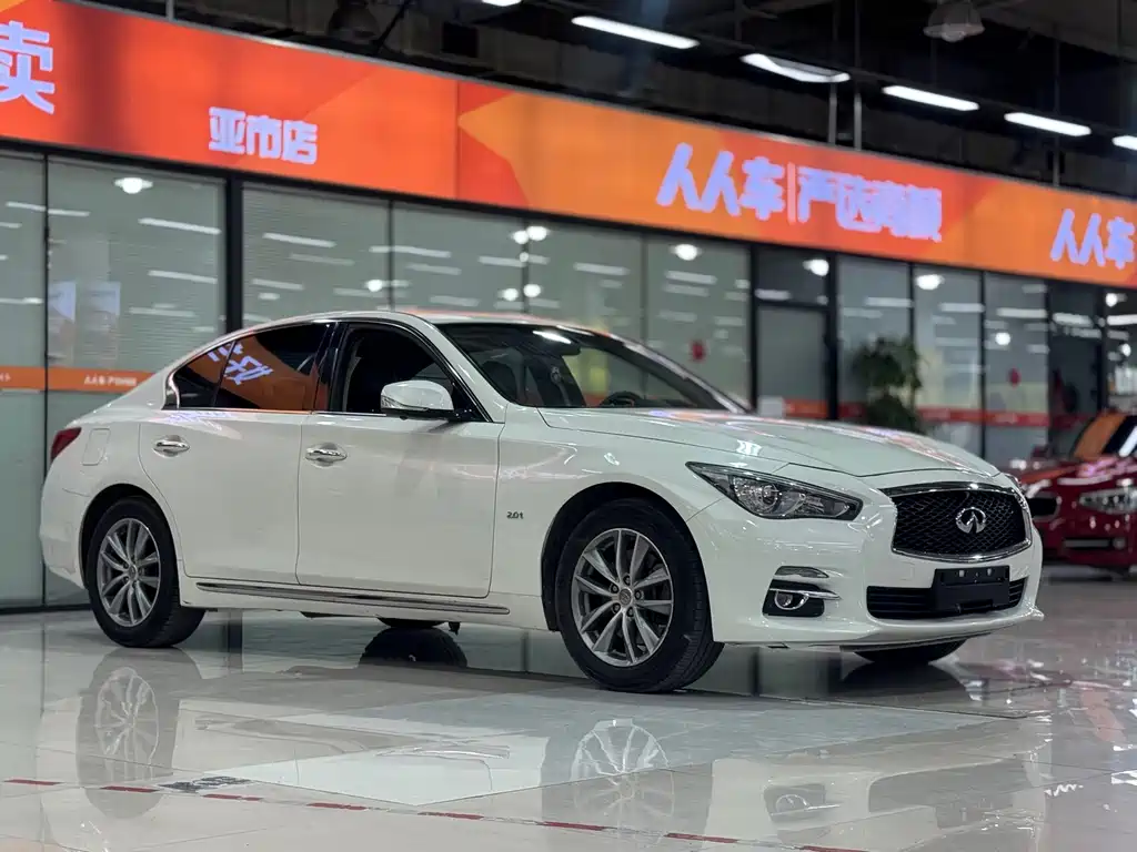 Infiniti Q50L 2016 — фото 3
