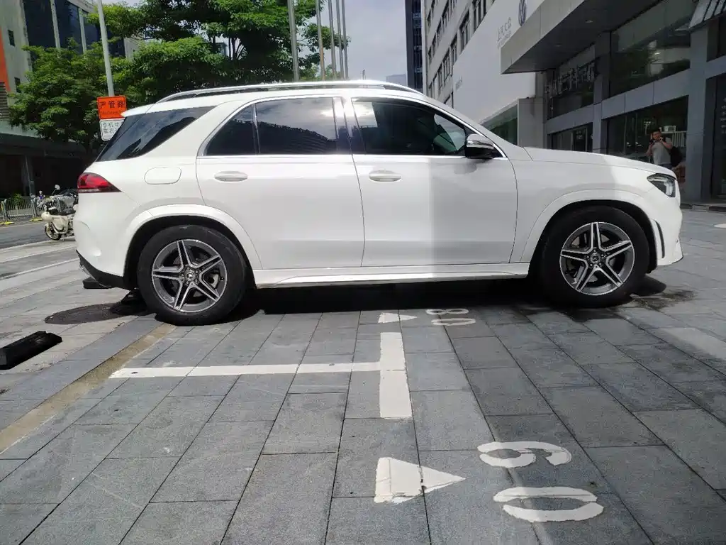 Mercedes-Benz GLE 2023