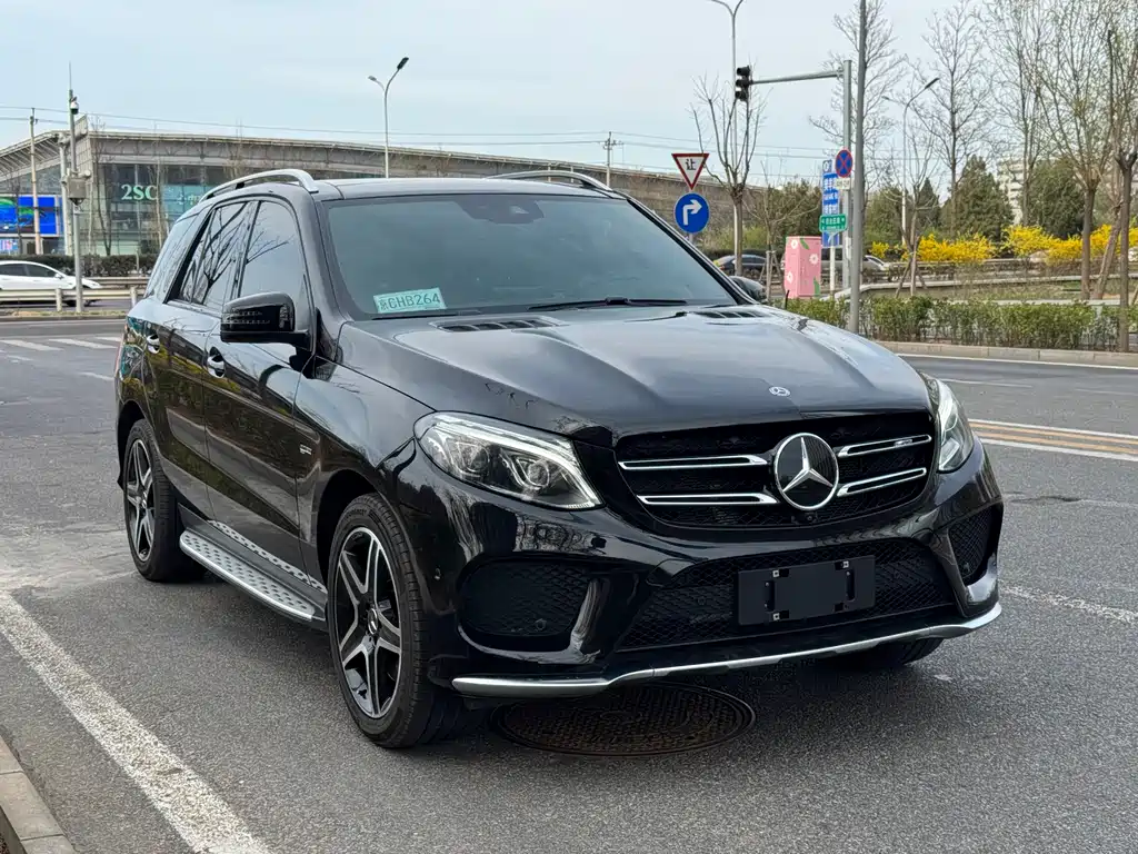 Mercedes-Benz GLE AMG 2018 — фото 24