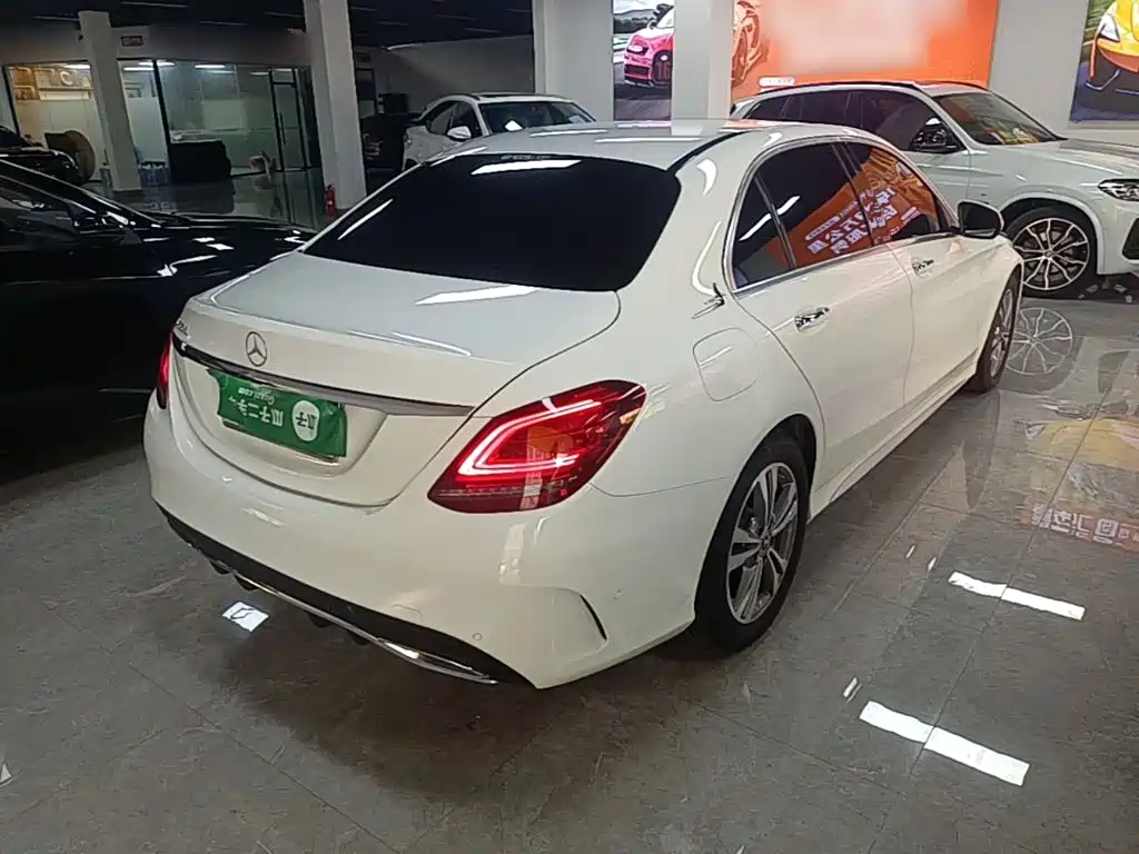 Mercedes-Benz C-Class 2020