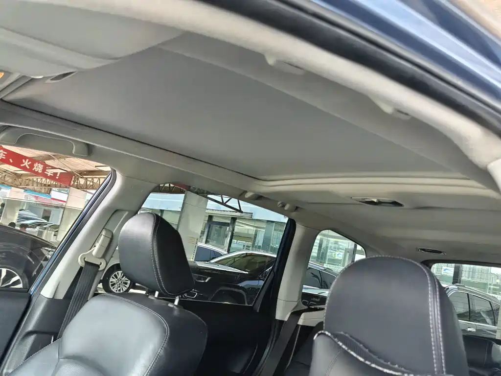Subaru Forester 2015 — фото 9