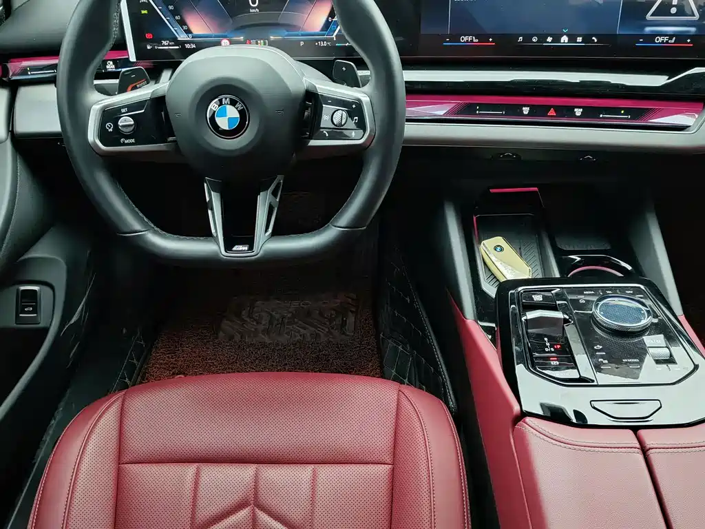 BMW 5 Series 2025