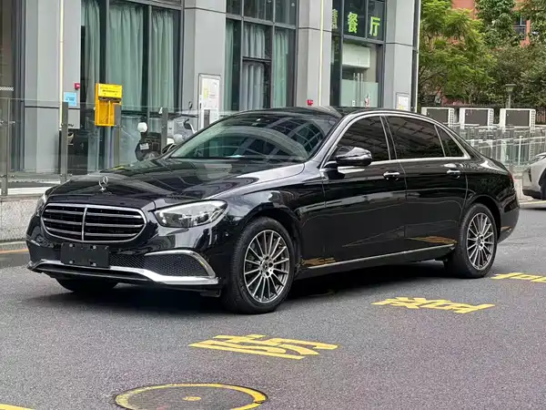Mercedes-Benz E-Class 2023