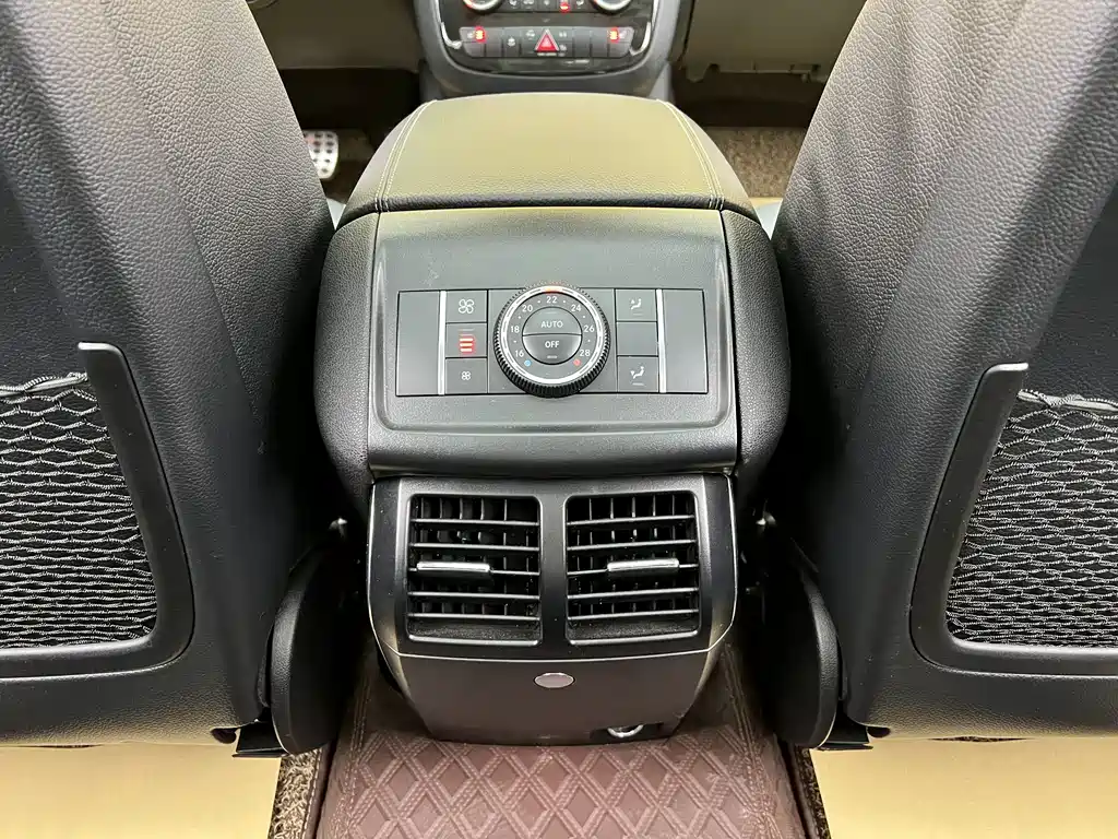 Mercedes-Benz R-Class 2017 — фото 21