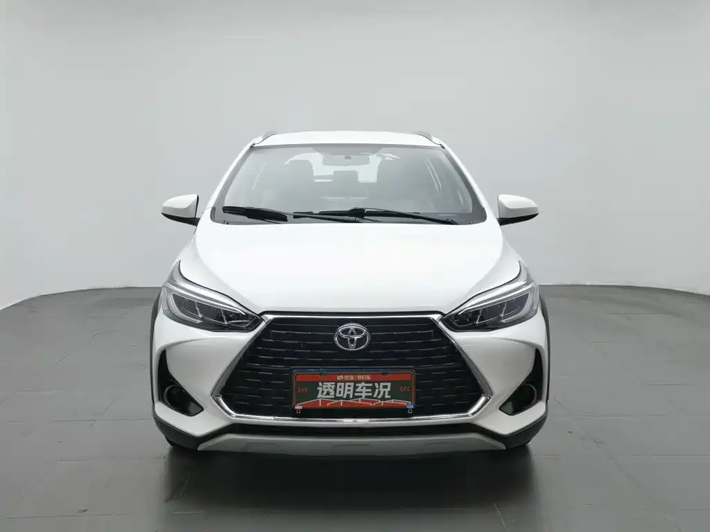Toyota Yaris L 2021