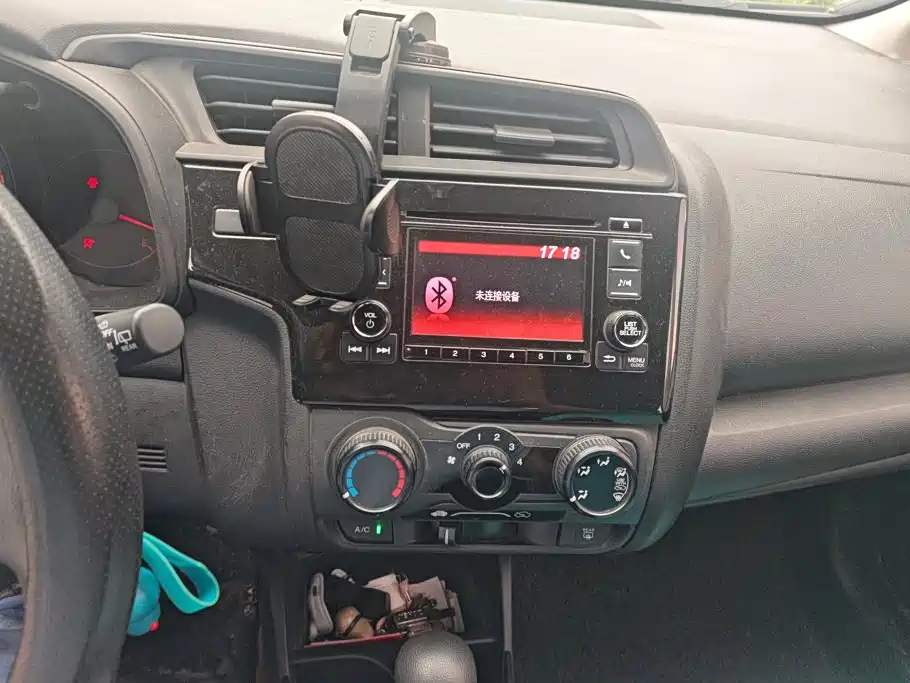 Honda Fit 2018 — фото 13
