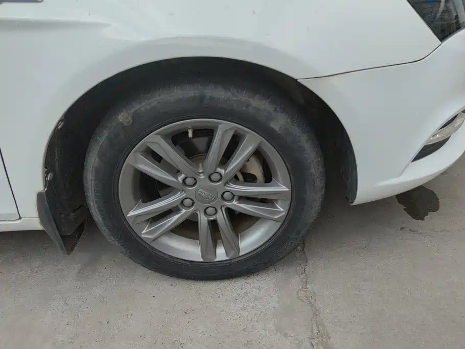Geely Emgrand 2016