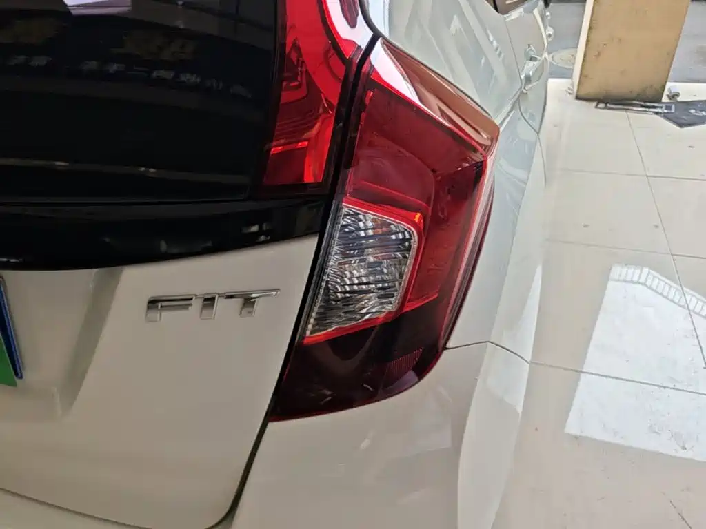 Honda Fit 2019 — фото 8