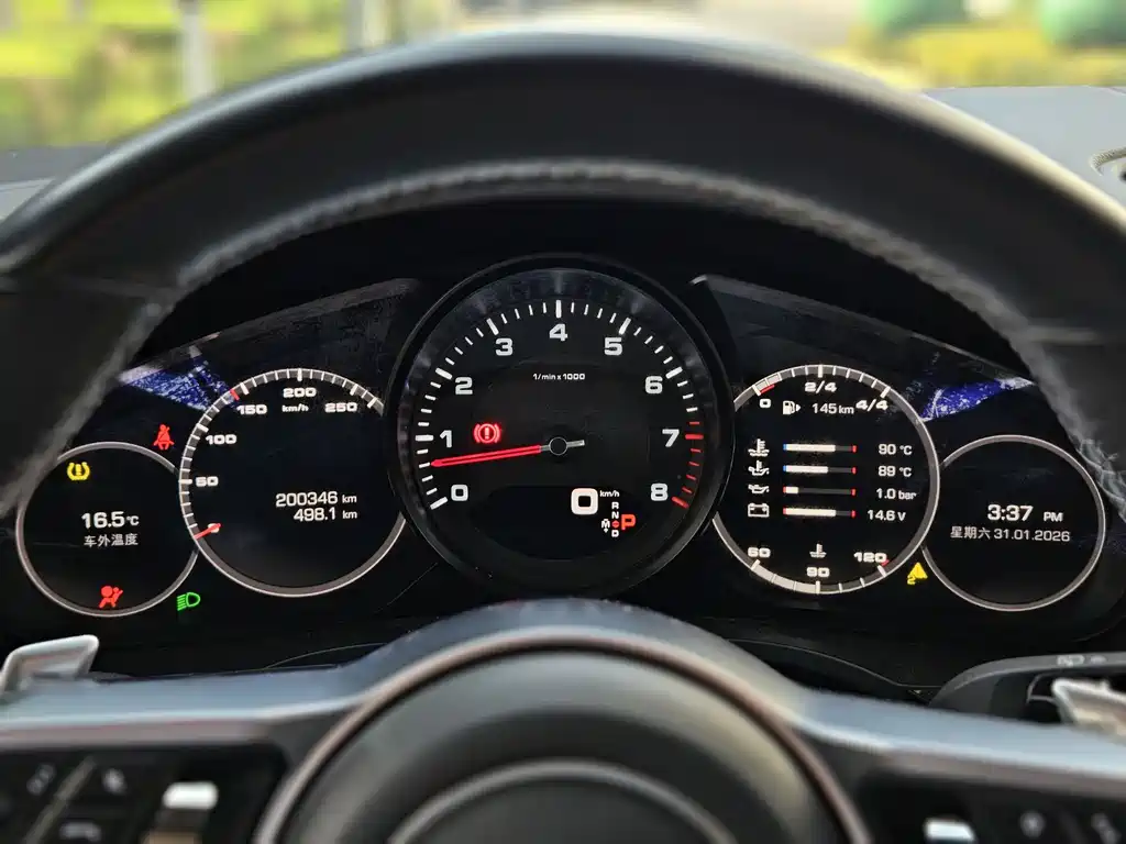 Porsche Cayenne 2018 — фото 16