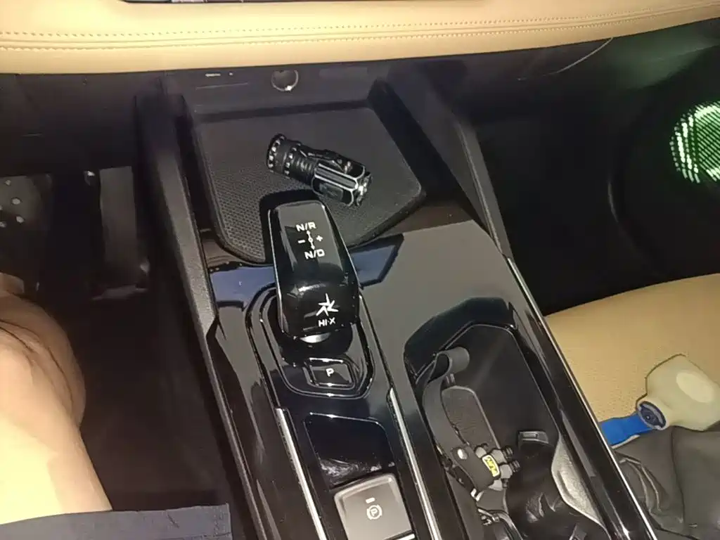 Geely Emgrand L Hip 2023 — фото 14