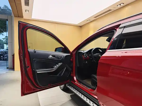 Mercedes-Benz GLA 2016