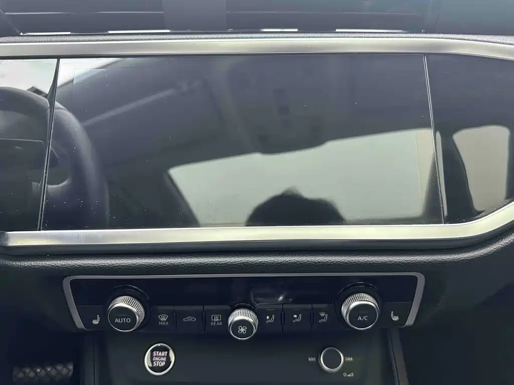 Audi Q3 2022 — фото 16