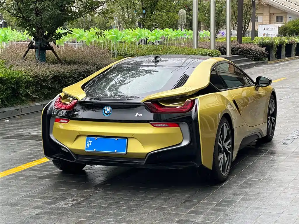 BMW i8 2019 — фото 8
