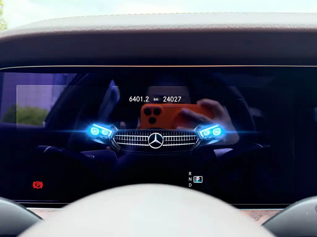 Mercedes-Benz E-Class 2023 — фото 14