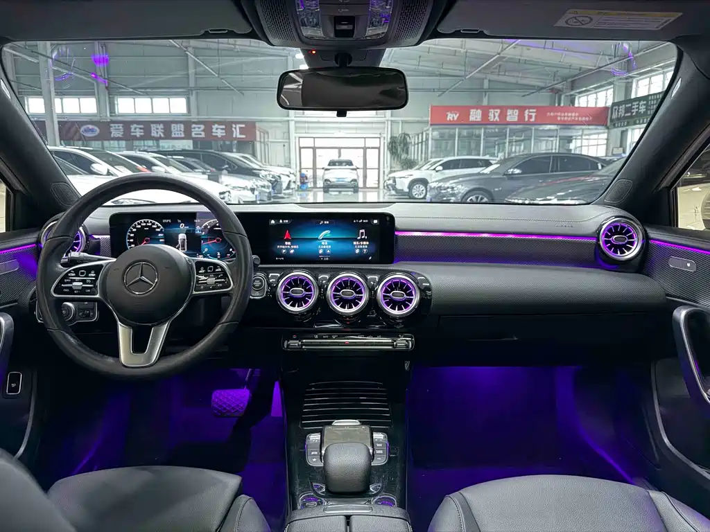 Mercedes-Benz A-Class 2023 — фото 14