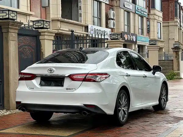 Toyota Camry 2021