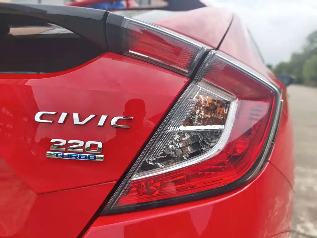 Honda Civic 2020 — фото 18