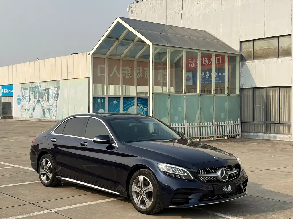 Mercedes-Benz C-Class 2020 — фото 3
