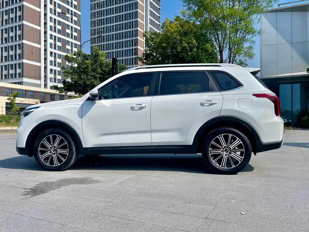 Kia Sportage 2023 — фото 23