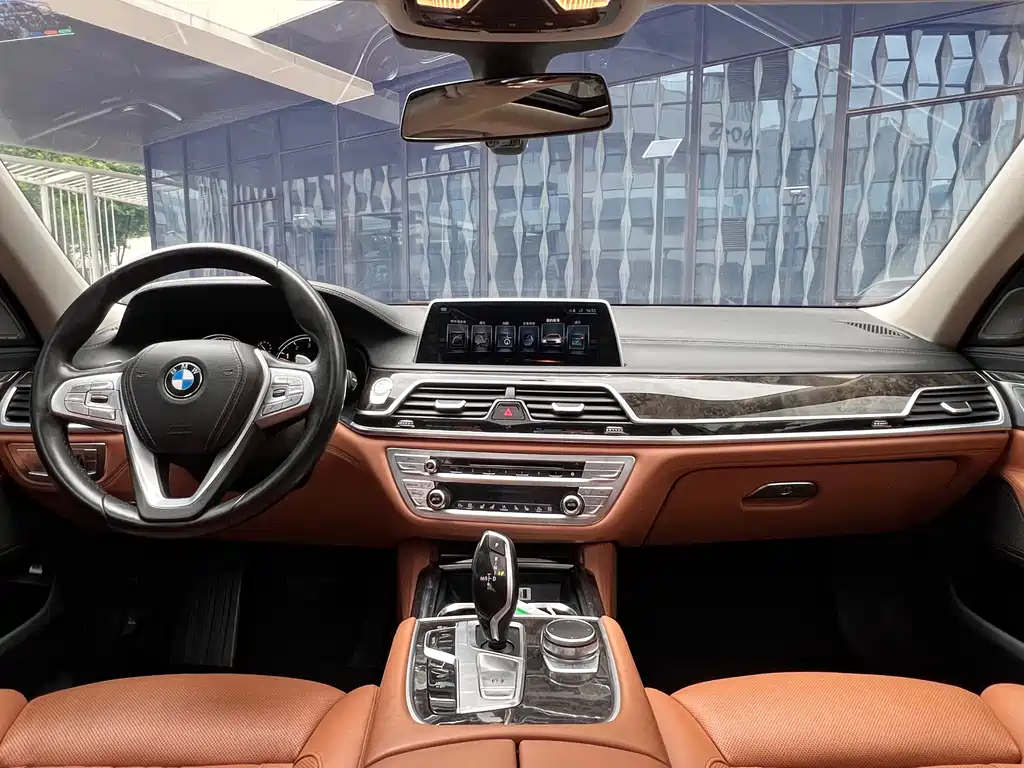 BMW 7 Series 2016 — фото 4
