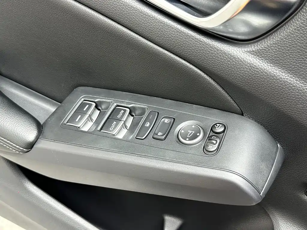 Honda Civic 2022 — фото 10