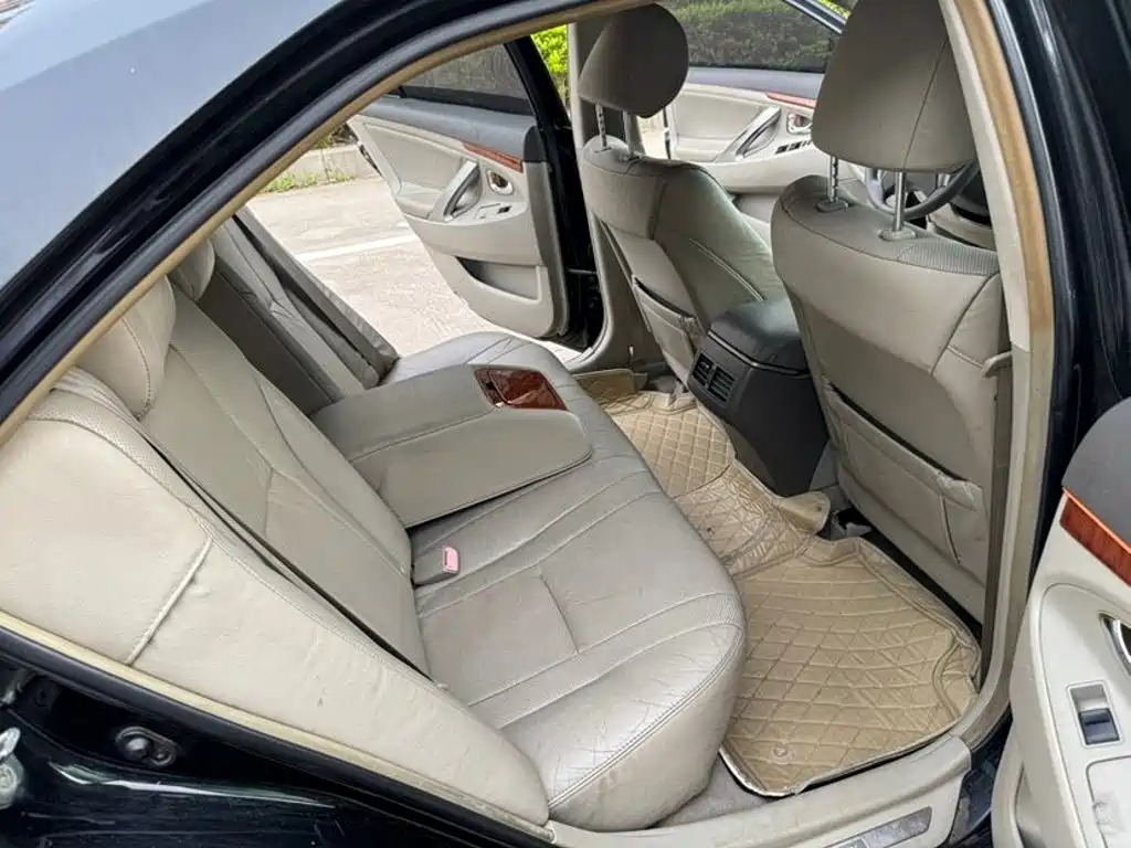 Toyota Camry 2010