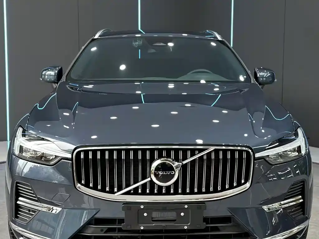 Volvo XC60 2024 — фото 2