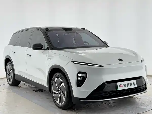 NIO ES8 2024
