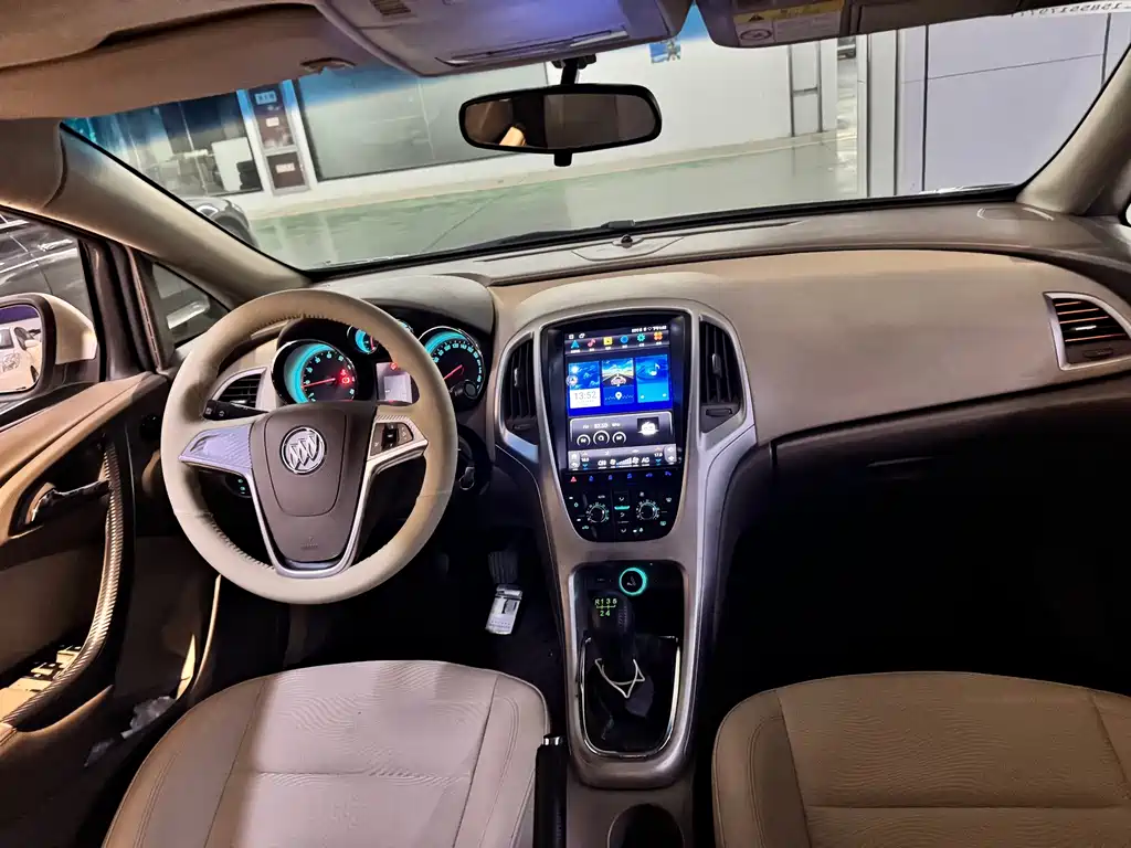 Buick Excelle 2014 — фото 15