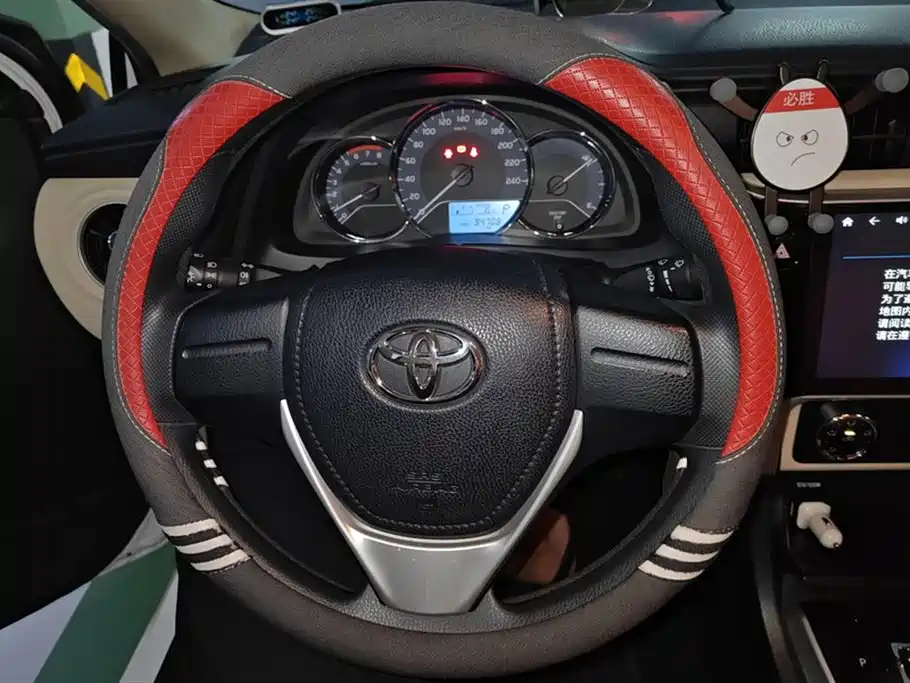 Toyota Corolla 2017 — фото 15