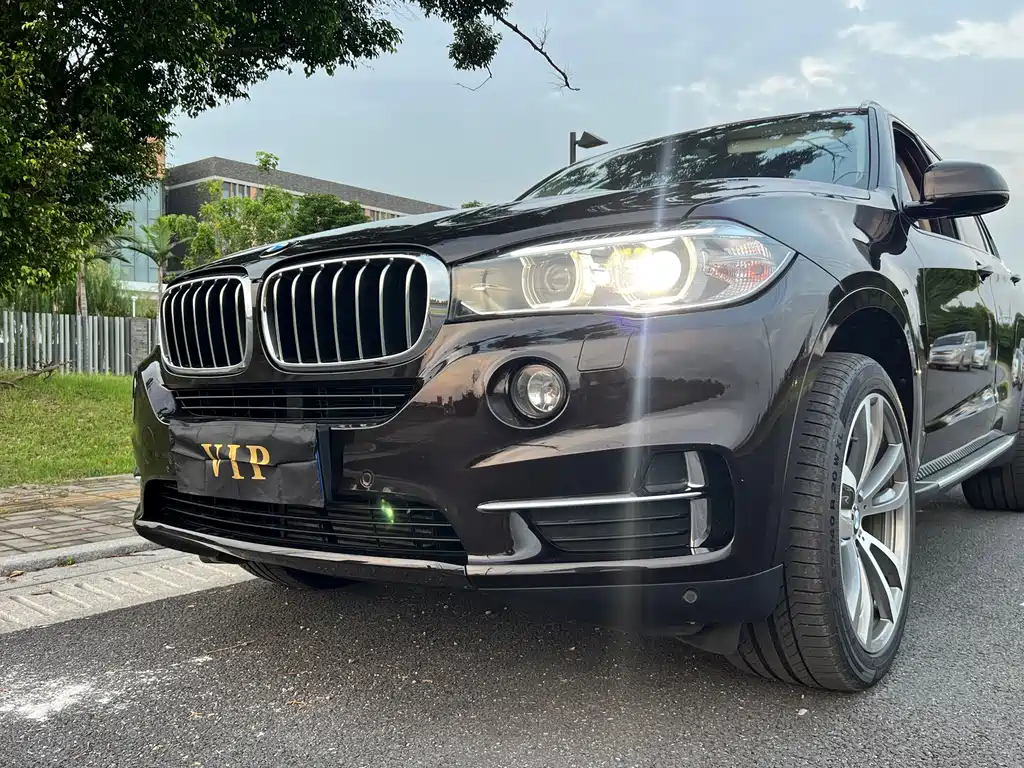 BMW X5 2017 — фото 17