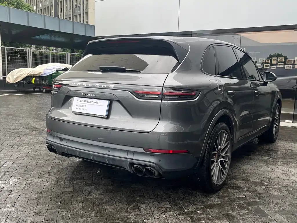 Porsche Cayenne 2021 — фото 11