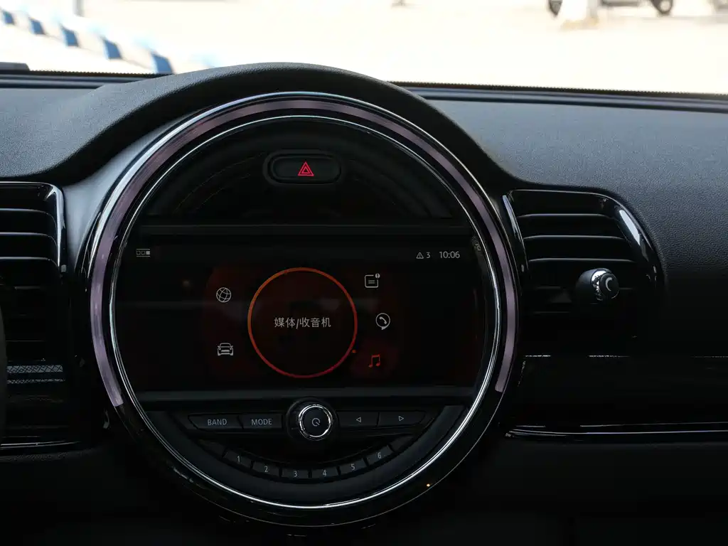 MINI Clubman 2020 — фото 20