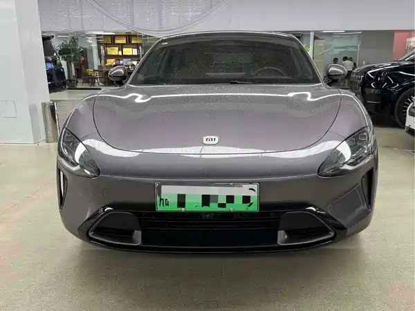 Xiaomi SU7 2025