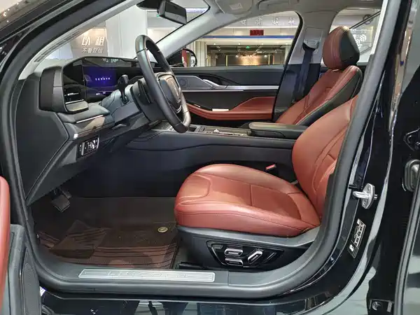 Lincoln Z 2024