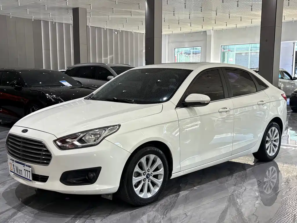 Ford Escort 2018 — фото 1