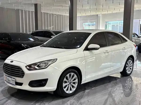 Ford Escort 2018
